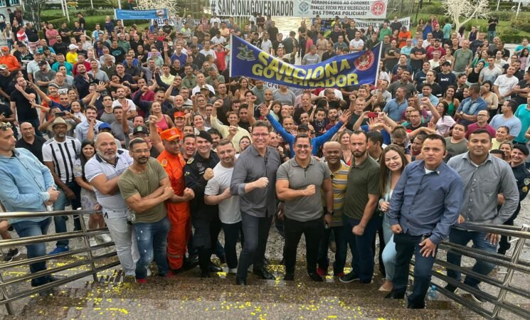 Deputado Ribeiro cumpre promessa e consegue o maior reajuste da história da Polícia Civil