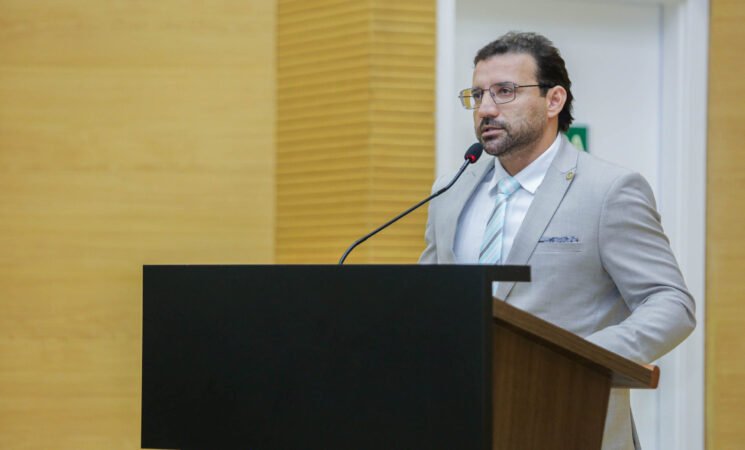 Deputado Ribeiro destina emenda parlamentar ao IFRO de Ariquemes para transporte estudantil